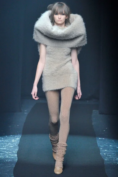 Look 25